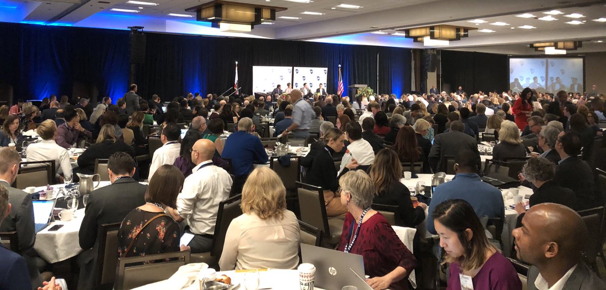 Westcoastmike1's tweet photo. United Airlines partnering/sponsoring the 2019 California Economic Summit @CityofFresno - @united provides superior service to 20 cities within #California and connecting everyone to the world- @weareunited @Jmass29Massey @Auggiie69 @bj_youngerman #winningthelines #WinCA https://t.co/0z0xioz939