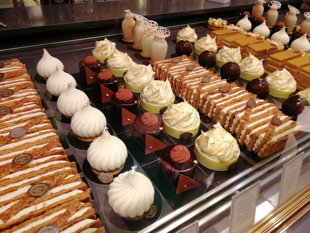 P M Vonapple The Beautiful Cakes And Macarons From The Cafe Pouchkine Le Printemps Department Store Paris 9th District Cafepouchkine France Food Paris T Co Nniwtmjqg1