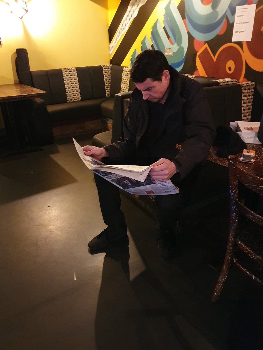 Getting ready for tonight's gig at Retro bar #Manchester #livemusic #trio <a href="/DustyPopUK/">Dusty Pop Entertainment</a> onstage at 9.30