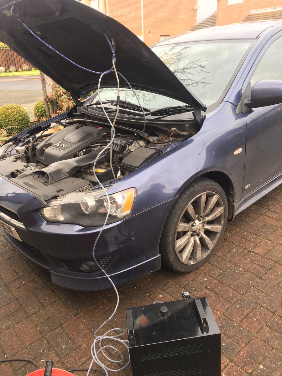 This #Mitsubishi #lancer had poor acceleration and a turbo boost fault logged, cleared the fault, 1 hour engine carbon clean performed and now the car has full power and is running smoother once again 👍🏻🚙💨