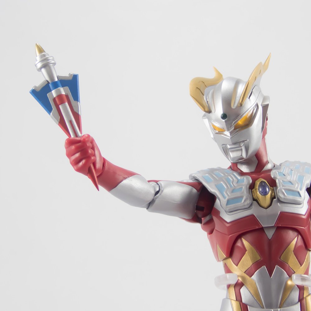 ウルトラマン なう！】 「S.H.Figuarts ストロングコロナゼロ＆ルナ