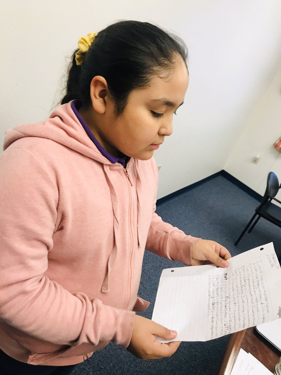 AustinTylerISD's tweet image. This young lady also wrote an essay about her DESIRE TO GO TO UT Tyler and she also won this college garb!!!  Garb was provided Mr. Rolling. Way to go
@BHolland1908
#AccessEquityOpportunity
#ThisisAVIDElementary @UTTyler 
@CCM_TISD  @tylerisd #FW2