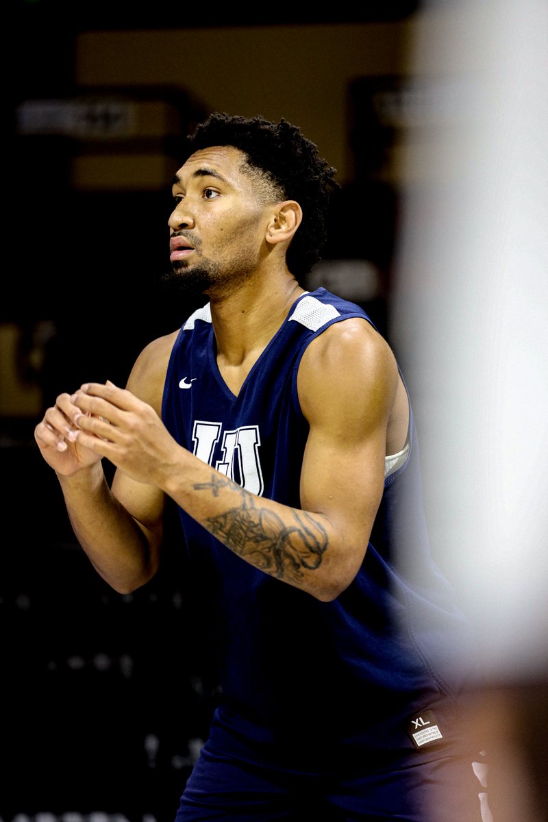 GoBlueTigers's tweet image. Shoot Around. 🏀

📍| Kansas City, MO.
📸: @KeenaLynch27844