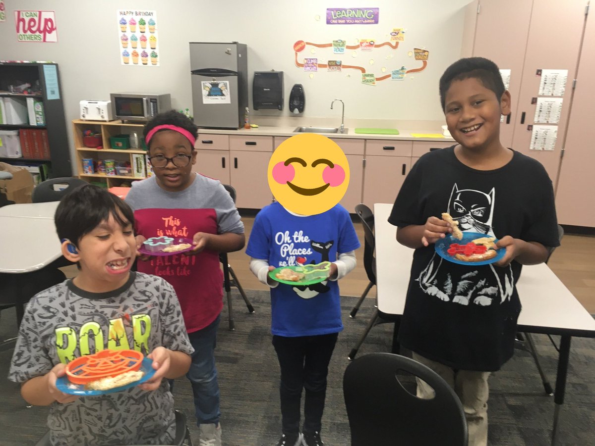 Mrs. Volson tweet media