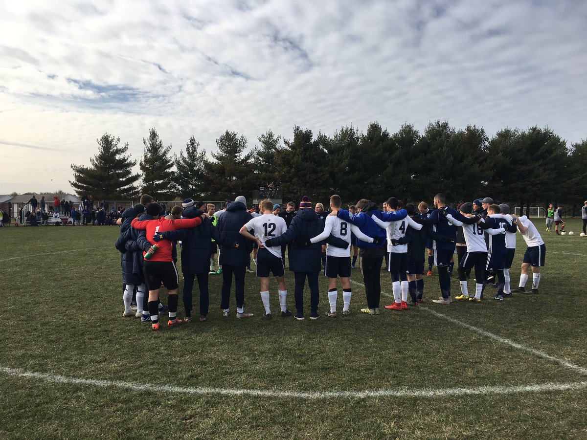 MBUSabercats's tweet photo. #PostGamePrayer with Moody at the NCCAA North Region Tournament ✊ https://t.co/sKeZroDuVr