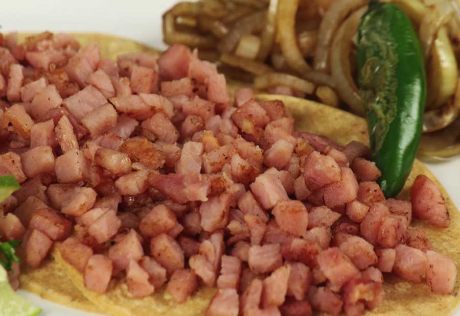 Tacos de Chuleta Ahumada
Cebolla salteada
Chile Serrano Toreado
Salsa de tu Gusto