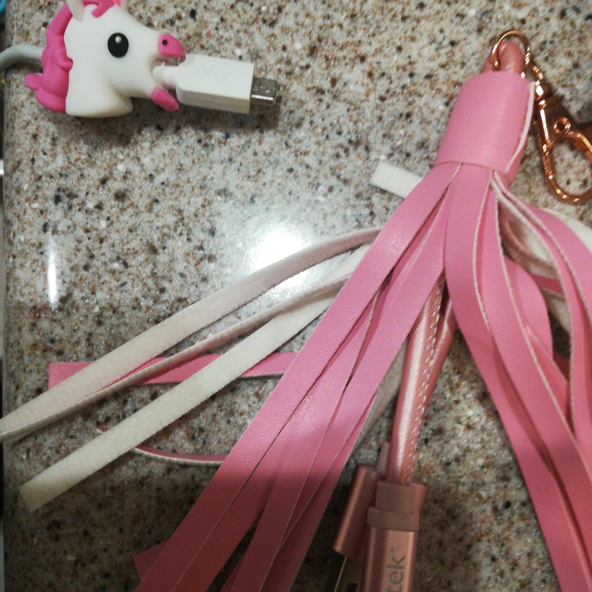 WendyBrejot's tweet image. Rock'n #cutepink tech and accessories! Brands. Bag by#Burnur Laptop by HP Cable Protectors, tassel+Luggage ID tag by #familydollar Game console #NintendoSwitch Decals and joy stick covers by #Amazon