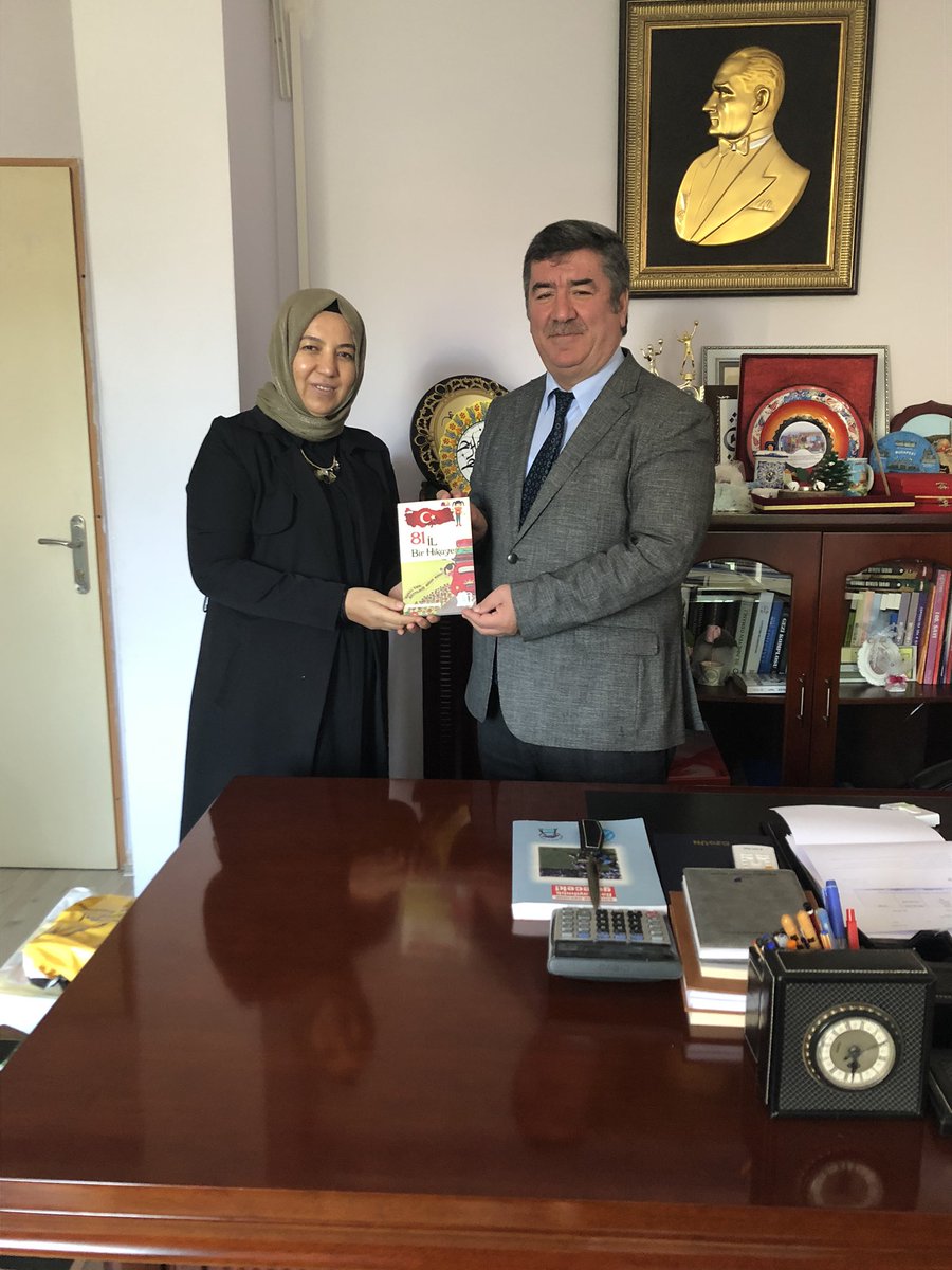 e twinning Avrupa kalite ödülü alan cumhuriyet ilkokulu öğretmenleri sayın kaymakamımızı ve müdürümüzü ziyaret ettiler <a href="/MersinMEM/">Mersin İl Millî Eğitim Müdürlüğü</a> <a href="/AdemKoca46/">Adem Koca</a> <a href="/mktrky/">Muammer Köken</a> <a href="/KaymakamlikMut/">Mut Kaymakamlığı</a> <a href="/harungergin/">Harun</a>