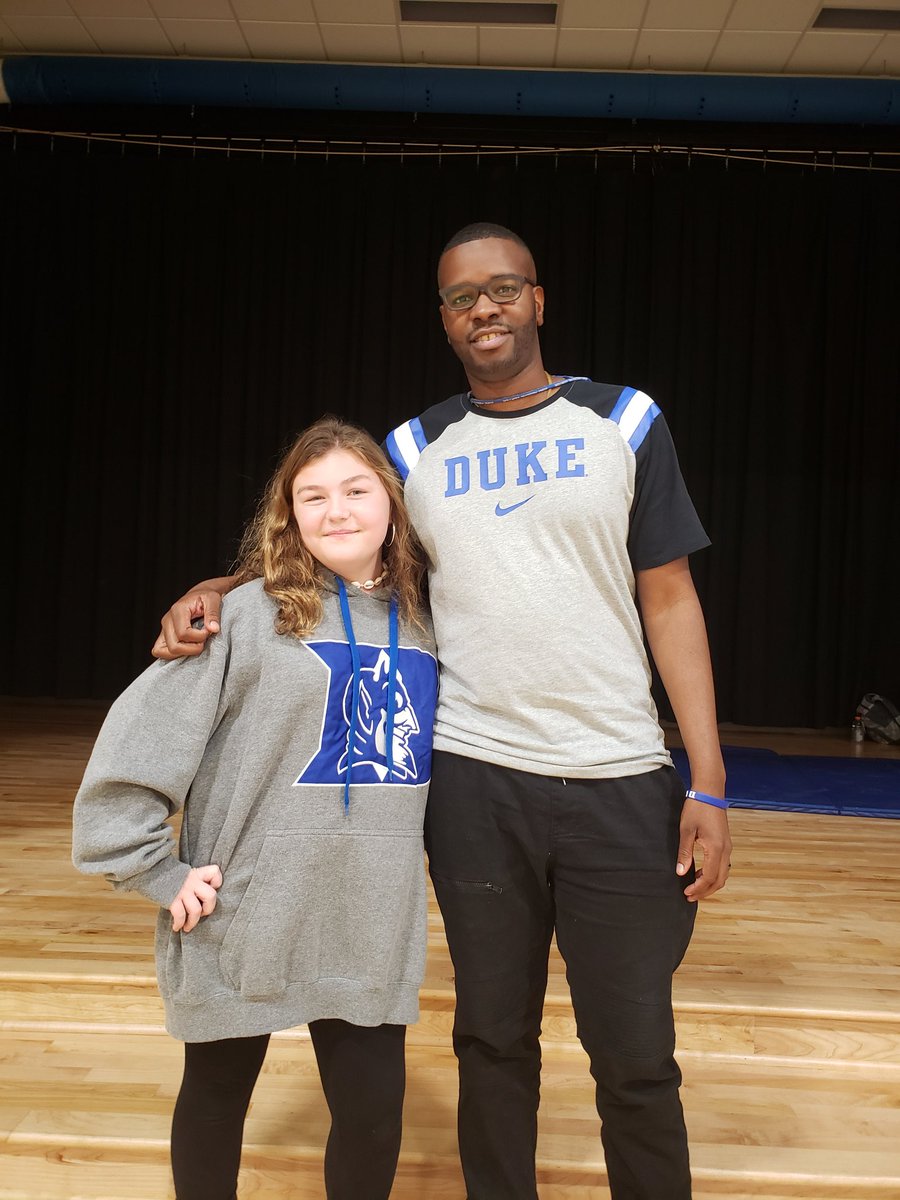 Payton and I representing #Dukenation for sports teams day at <a href="/RolesvilleES/">Rolesville ES</a> !!😁
