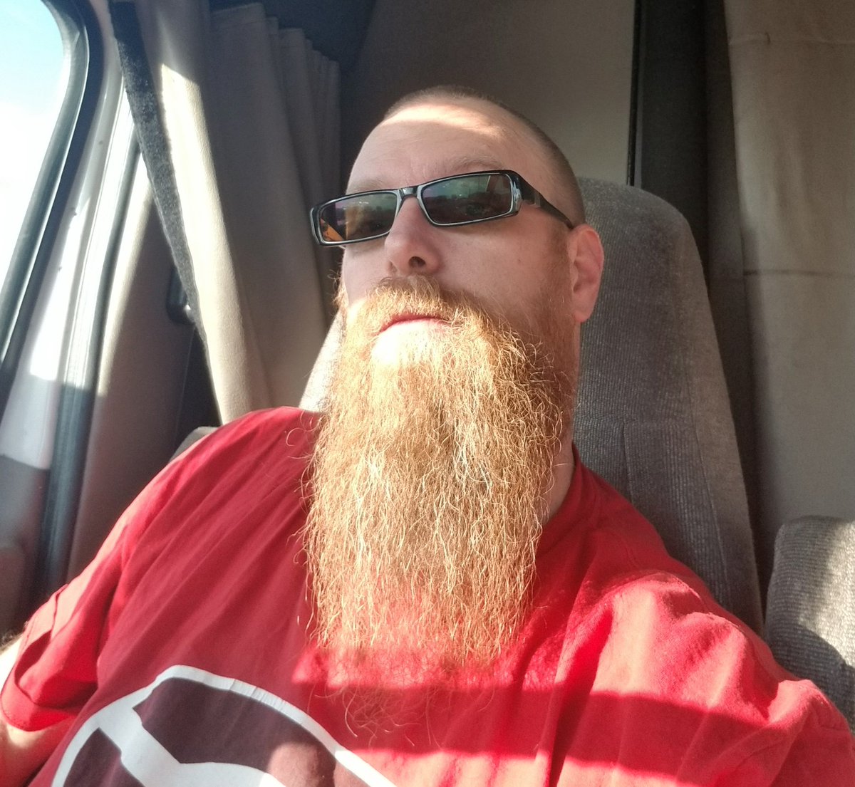 What up yall
#livebearded