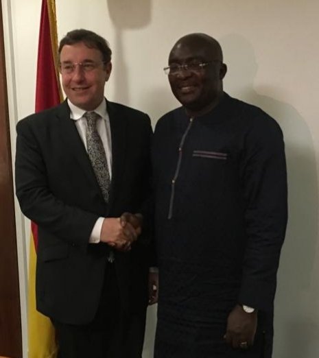 UNinGhana's tweet image. The visiting Administrator of @UNDP, @ASteiner, has met with the Vice President of 🇬🇭, @MBawumia. 

Discussions centred around deepening partnership &amp;amp; engagement towards financing Africa&apos;s development as is the theme of the #HighLevelDialogueGH 

AKWAABA [Welcome] Your Excellency