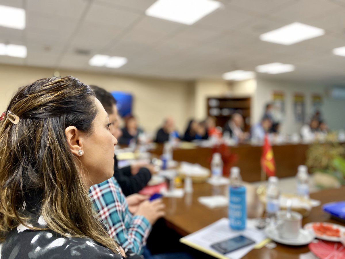 jguerreromaya's tweet photo. Junto con legisladoras y legisladores locales🤝, nos reunimos con el Coordinador de @DiputadosPTLXIV, @ReginaldoSF_PT, y con el Diputado @OscarGonzalezYa para discutir la homologación constitucional que dotará a todo el país de una verdadera Ley General de Educación.📚🍎 https://t.co/w6gDFZwoGB