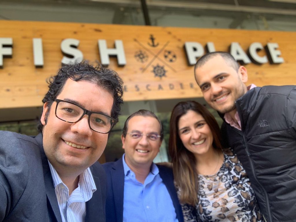 santiagopinzong's tweet photo. @CamiloMontes @FernanOcampo @CataHdezC @FishPlaceBogota @anclayviento @DiegoASantos @NicolasUribe @Vicmunro @SamuelHoyosM @linaarbelaez @AngelMelguizo @anafergusson @MauricioJaramil @NandoTatis @JuliBejaranoG Y allá estuvimos para el postre!#YoVoyAFishPlace @FishPlaceBogota por eso: #YaFuiAFishPlace Reitero el mensaje: Se puede protestar sin destruir, se respeta lo público y lo privado. https://t.co/ATzvl20Lft