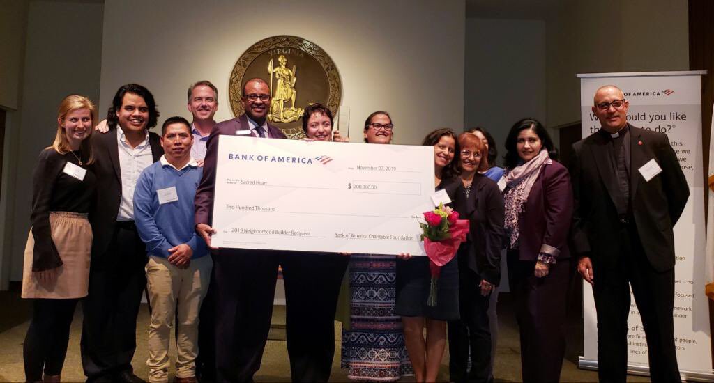 A magical night in Richmond as ⁦<a href="/BankofAmerica/">Bank of America</a>⁩ celebrates ⁦@HabitatRVA⁩ as one of the 2019 Neighborhood Builders.  We are proud to be a partner!  Congratulations!