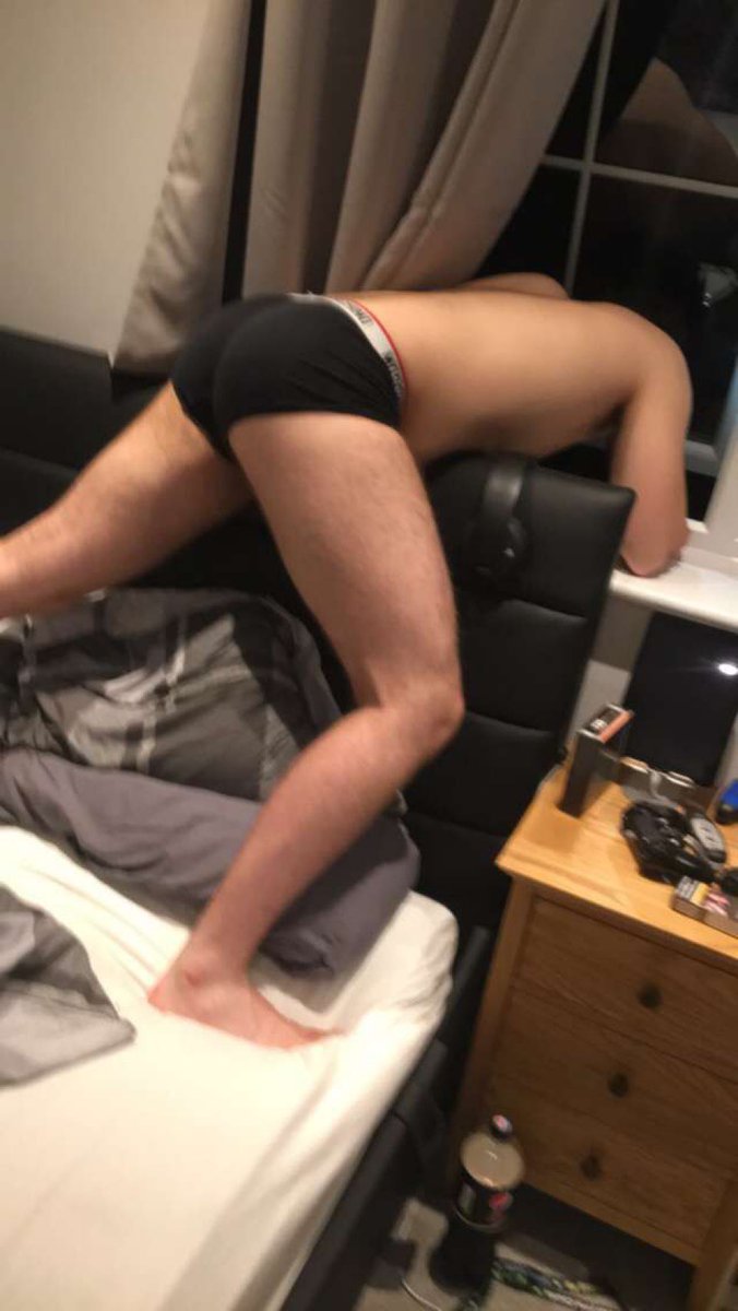 OHayss's tweet image. Please daddy come fuck me in the fart box 😩😩