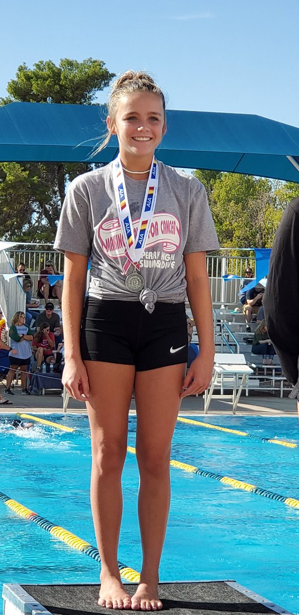 PerryswimNdive's tweet photo. Sophomore Alexia Jackson gets 1st place at State in women's diving! Congratulations!! #perryproud https://t.co/YAWdnimCyX