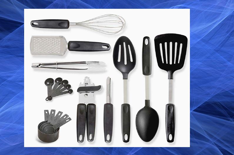 SilverSevensLV's tweet photo. Tonight we are kicking off our November Friday Gift🎁 Giveaway with a 18-piece kitchen tools &amp; gadget set from 4pm-8pm!

All you have to do is earn 2,500 points to receive yours today!
#silversevenslv #FriYAYgifts https://t.co/ezUMybV8I2