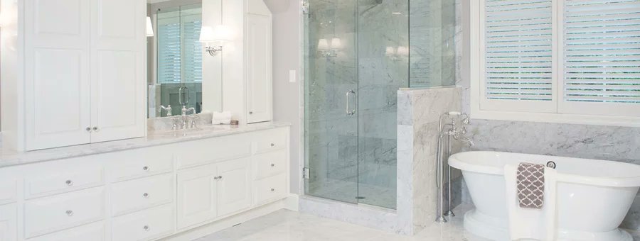 RenoSelectCA's tweet photo. Four piece bathroom renovation featuring a beautiful marble free standing tub, glass enclosed shower, and dual vanity 

#renoselect #bathroom #bathroomdesign #bathroomrenovation #bathroomremodel #interiordesign https://t.co/dipTMWhUOM