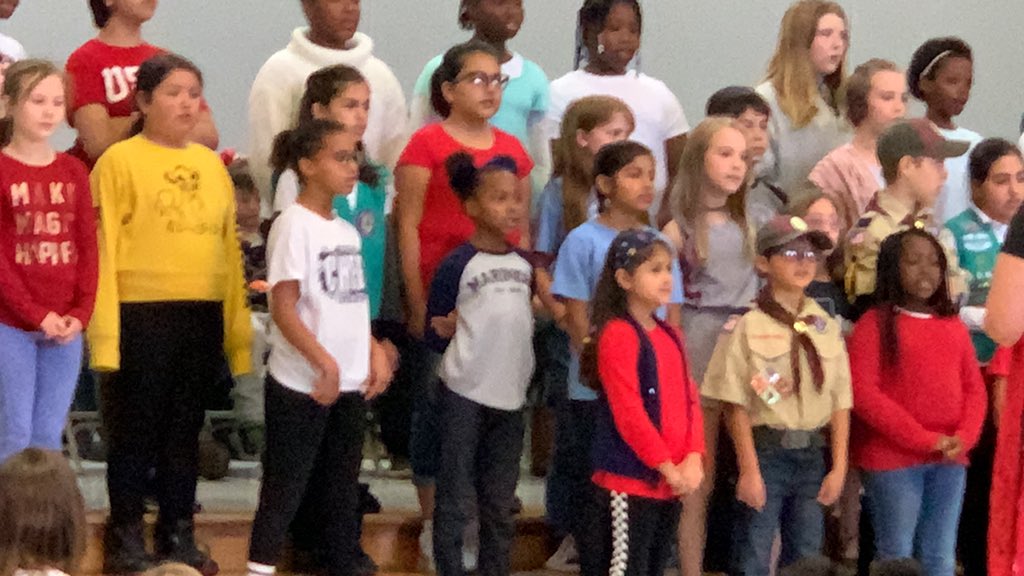 AshleyWashEDU's tweet photo. So happy and proud to hear #LaniChronicles give her speech this morning at the Veterans Day celebration https://t.co/lWwexYgto7