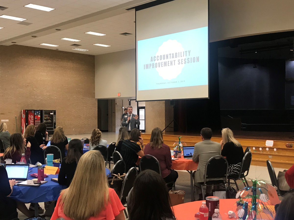 CCISD_AandE's tweet photo. #FlashbackFriday to early October, when @ClearCreekISD  campuses were engaging in thoughtful, data-informed planning to improve outcomes for all students! 📊⚾️📊 https://t.co/CiyDSaqnv5