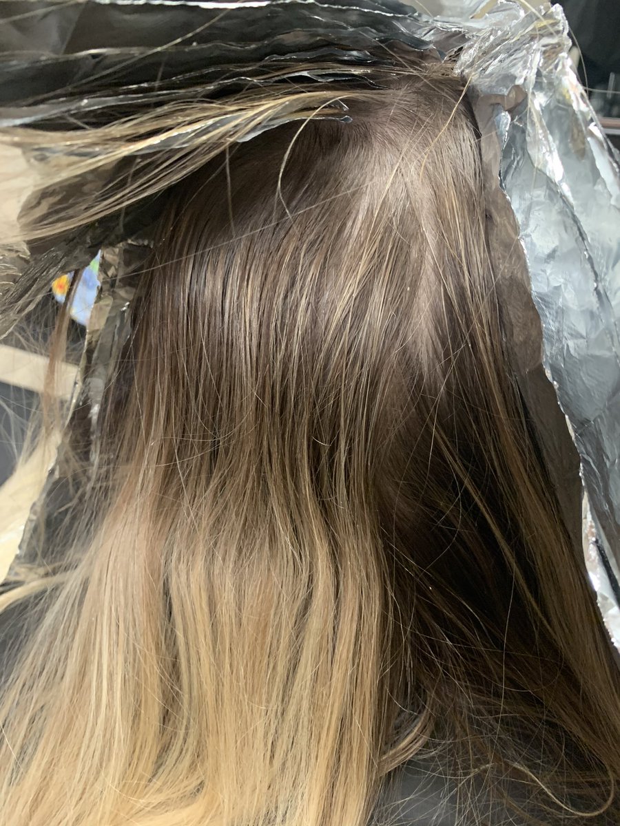 mareeaton's tweet photo. Blonding is my favv🤩💜 https://t.co/PE93PENz7E