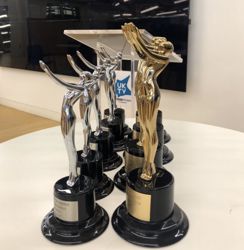 justinebower's tweet photo. A record-breaking year for @UKTV scooping 11 @PromaxUK including 5 golds. Huge congratulations to all the marketing, creative, PR, social & media planning teams - team work makes the dream work π
@gandhi_kate @mrScottRussell @alasdairweddell @erina_jones @ahoy_zoe #promaxuk https://t.co/Nz805qbexY