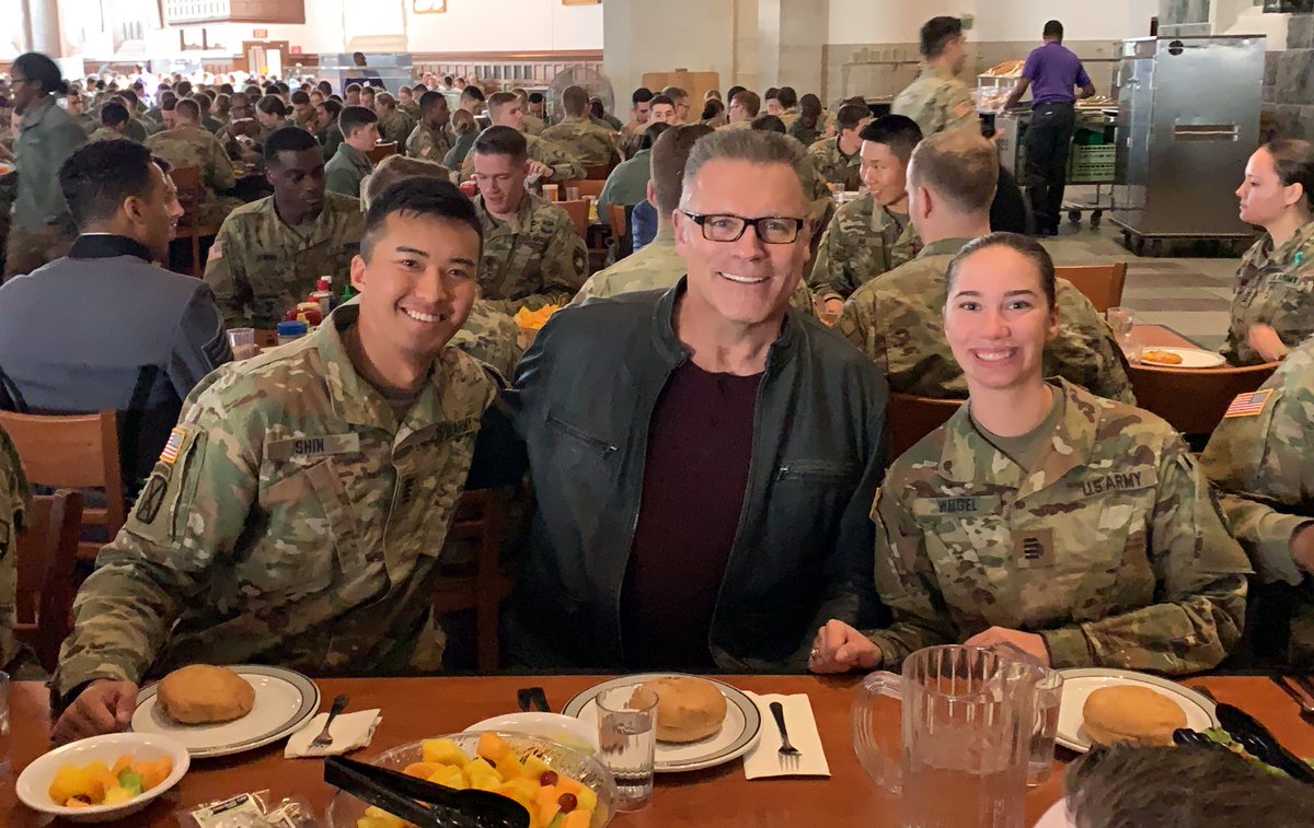 American Forces Network 🇺🇸 tweet media