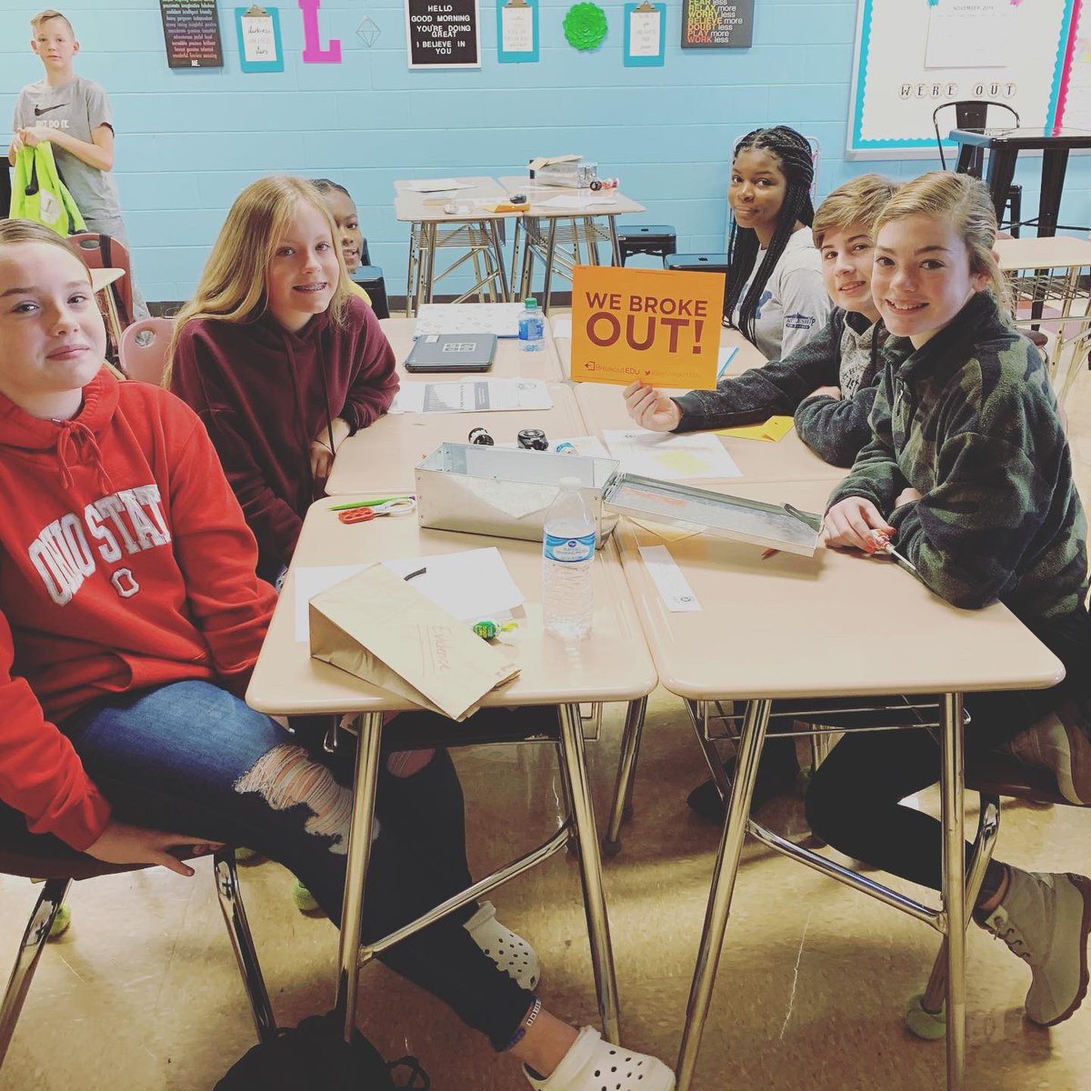 CwmsMrs's tweet image. We broke out! Students used the #4Cs (creativity, communication, collaboration and critical thinking) to solve the case of the Tell Tale Heart. 🔐 #cwway @CWMS_office #edgar_allan_poe