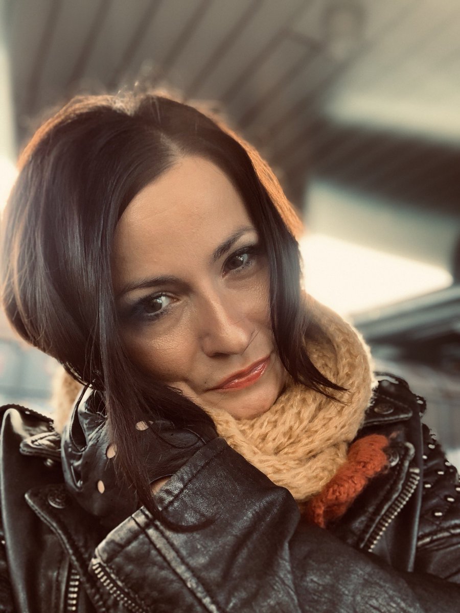 m_gaska's tweet photo. Just like 20 years ago.... Train, leather jacket, martens shoes and good book... #destinationnowhere https://t.co/KM7AUDAG6e