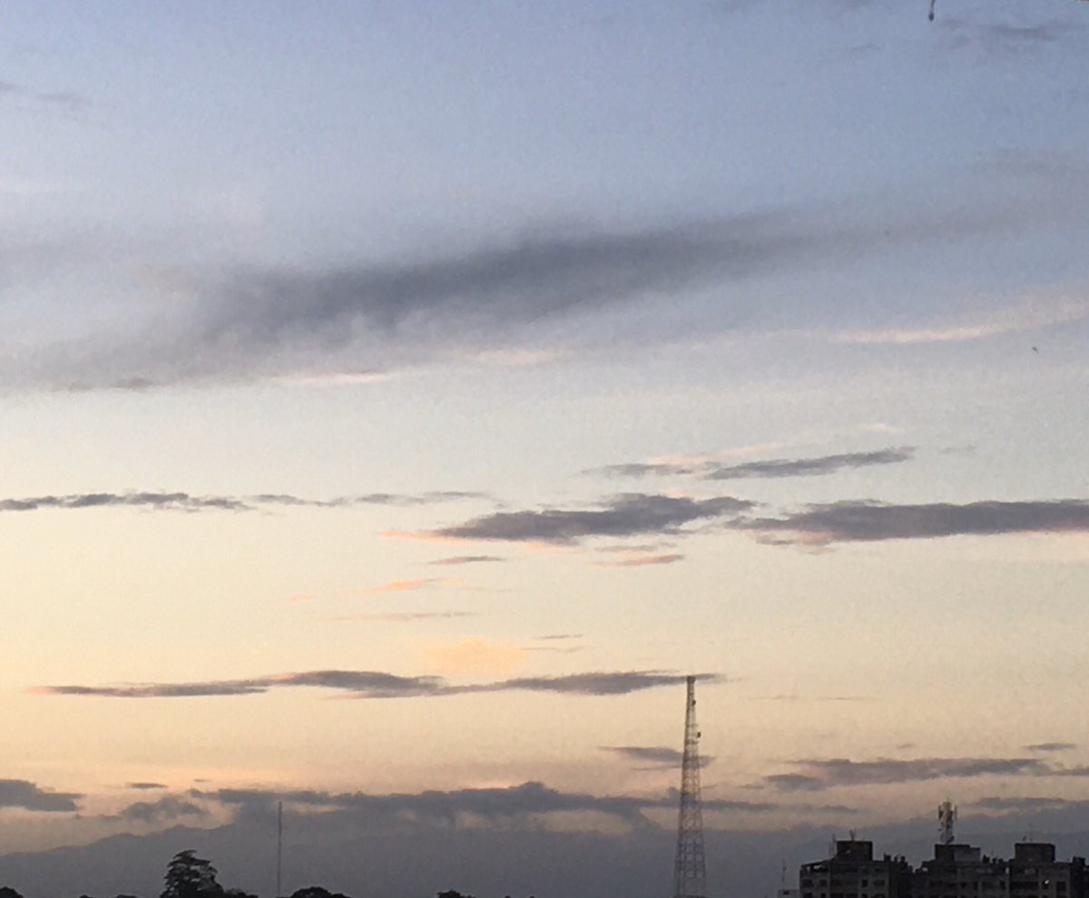 igsaGsanchez's tweet photo. #Atardecer
#OtroAngulo
#08Noviembre
#Maturin https://t.co/633CnR0XR2