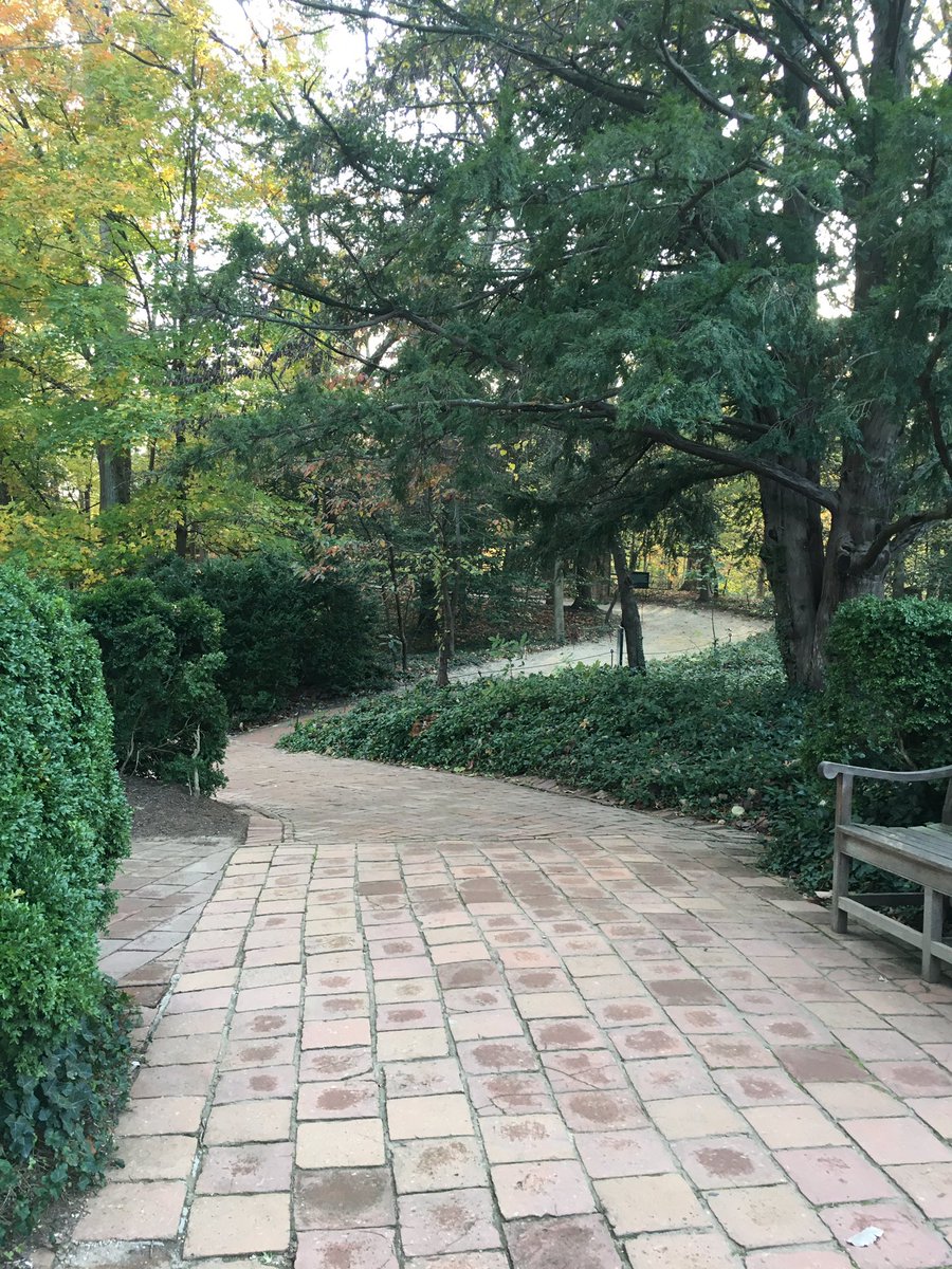 RMS_DCTrip's tweet photo. Learning about George Washington’s death at his original tomb, then paying our respects at his final resting place. #rmsdc19 @MountVernon https://t.co/v5JYqI1iRB