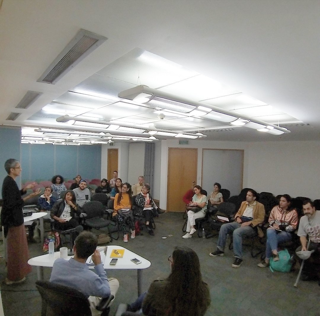 leeficcion's tweet photo. Taller de @_Provea: "Poesía para activistas y defensores", facilitado por los profes de lujo @diajanida y @maqroll30, y donde además tuvimos el honor de contar con la poeta mexicana @RaraUribe. https://t.co/3RTjsz6Wtx