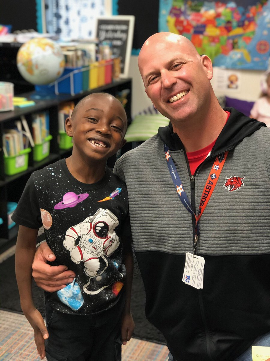 Blessedbydesky's tweet image. When he saI’d “Mr. Rutherford we are twins, the only difference is our shirts” literally made my heart smile!!! ♥️♥️♥️