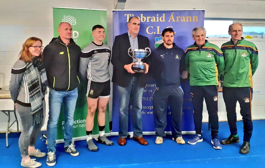 Win, lose or draw in the football <a href="/Jkbgaa/">JK Brackens GAA Club</a> are the team of the year in Tipp!! Hurled til the very last ball in the O Riain cup an now go for a double against d giants of Tipp football Commercials...great final showdown in store!! 
Live <a href="/TippFM/">Tipp FM</a> with <a href="/goldenstapo/">shane stapleton 📣</a> for 2.30pm #GAA