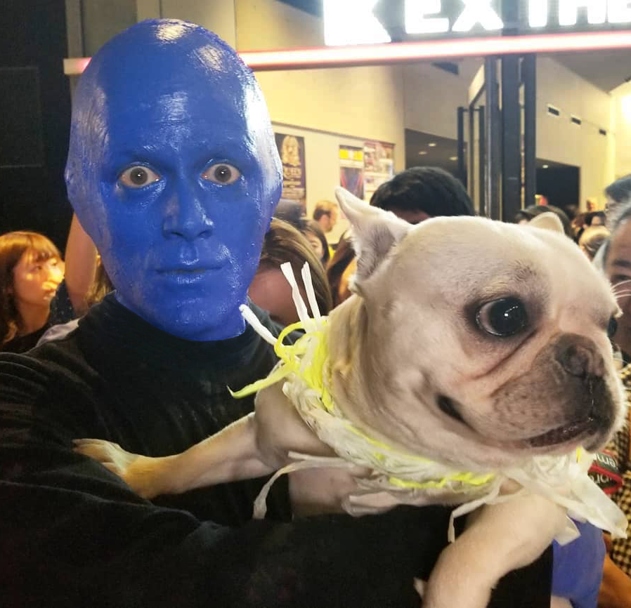 bluemangroup's tweet photo. Want to improve your dating profile? You can never go wrong with #dogpics πΆπ
#BlueManLifeHack https://t.co/wLQyF1COho