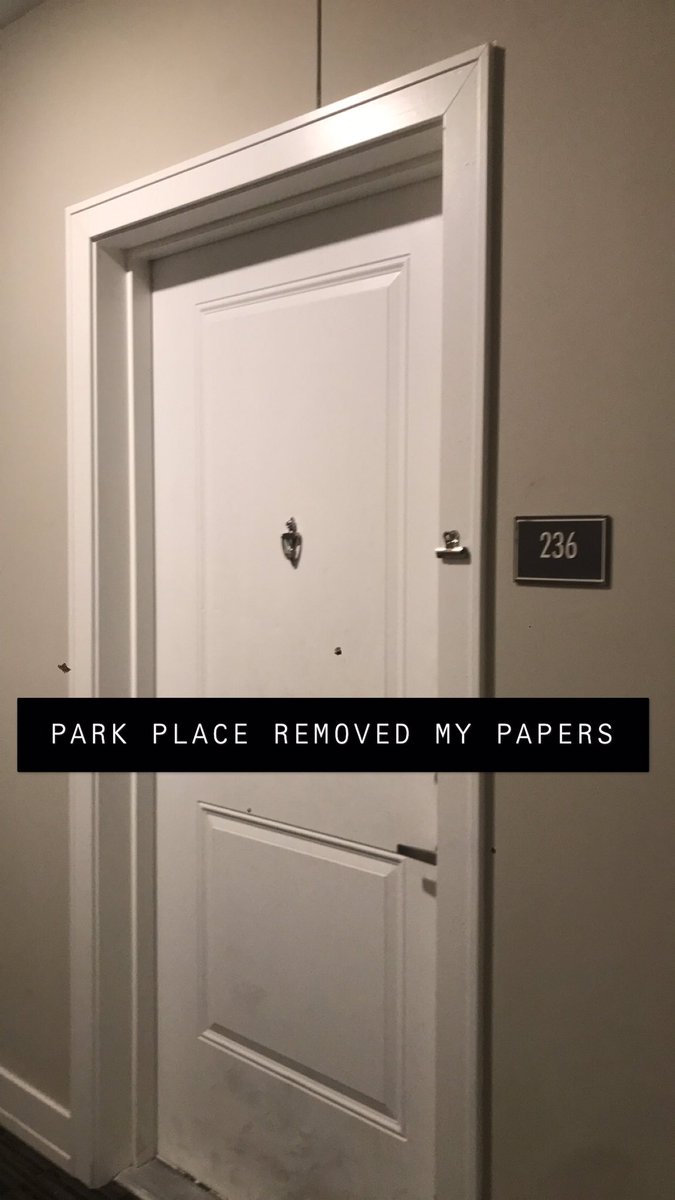 Agent_OO97's tweet photo. My door yesterday v. My door today

Fuck park place https://t.co/7f2M3tel3P