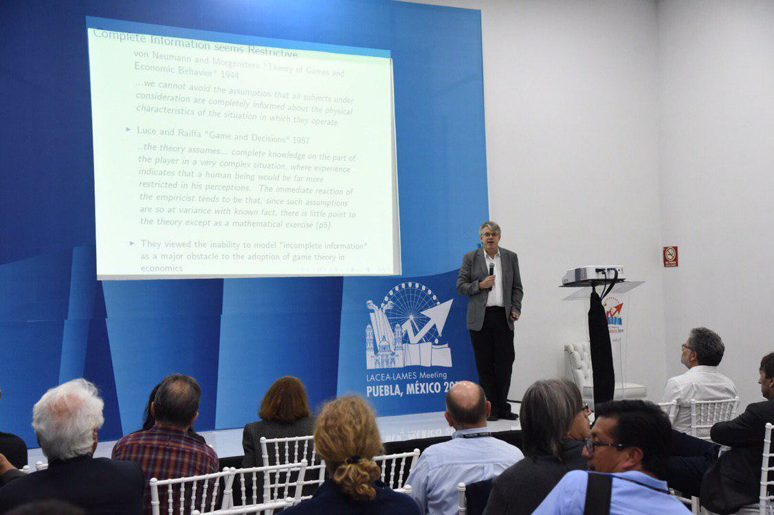 LaceaLames's tweet photo. Stephen Morris of Princeton University shares the theme “Incomplete Information” to the #LaceaLames19 auditorium https://t.co/RlEPlWxZmc