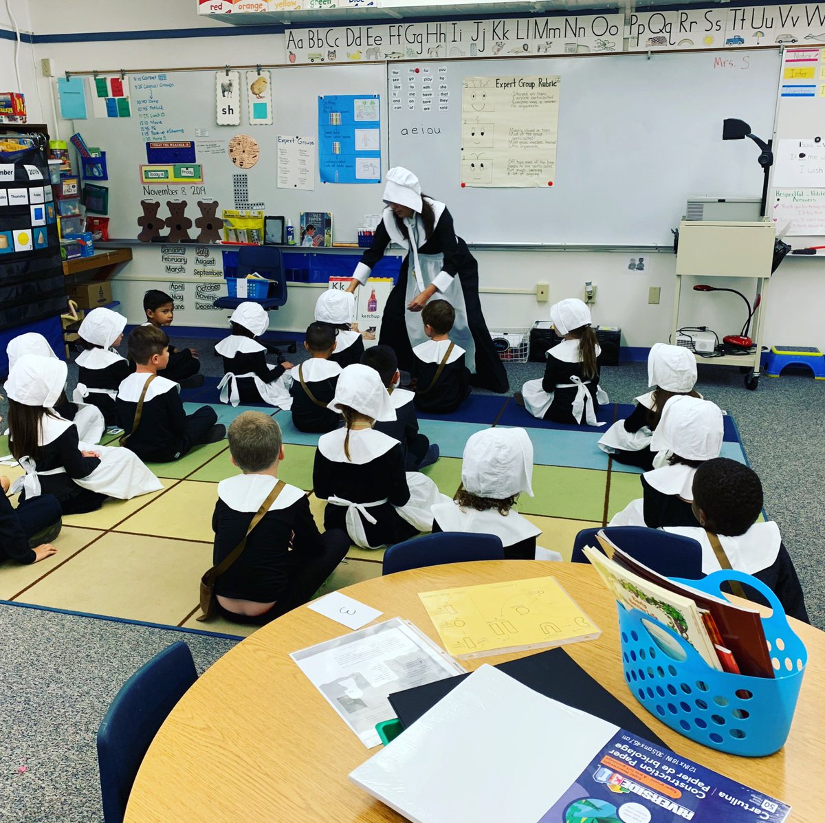 IndigoProgram's tweet image. Who remembers Colonial Day in Kindergarten with Mrs K? 💜💚#progressiveeducation #constructivistlearning