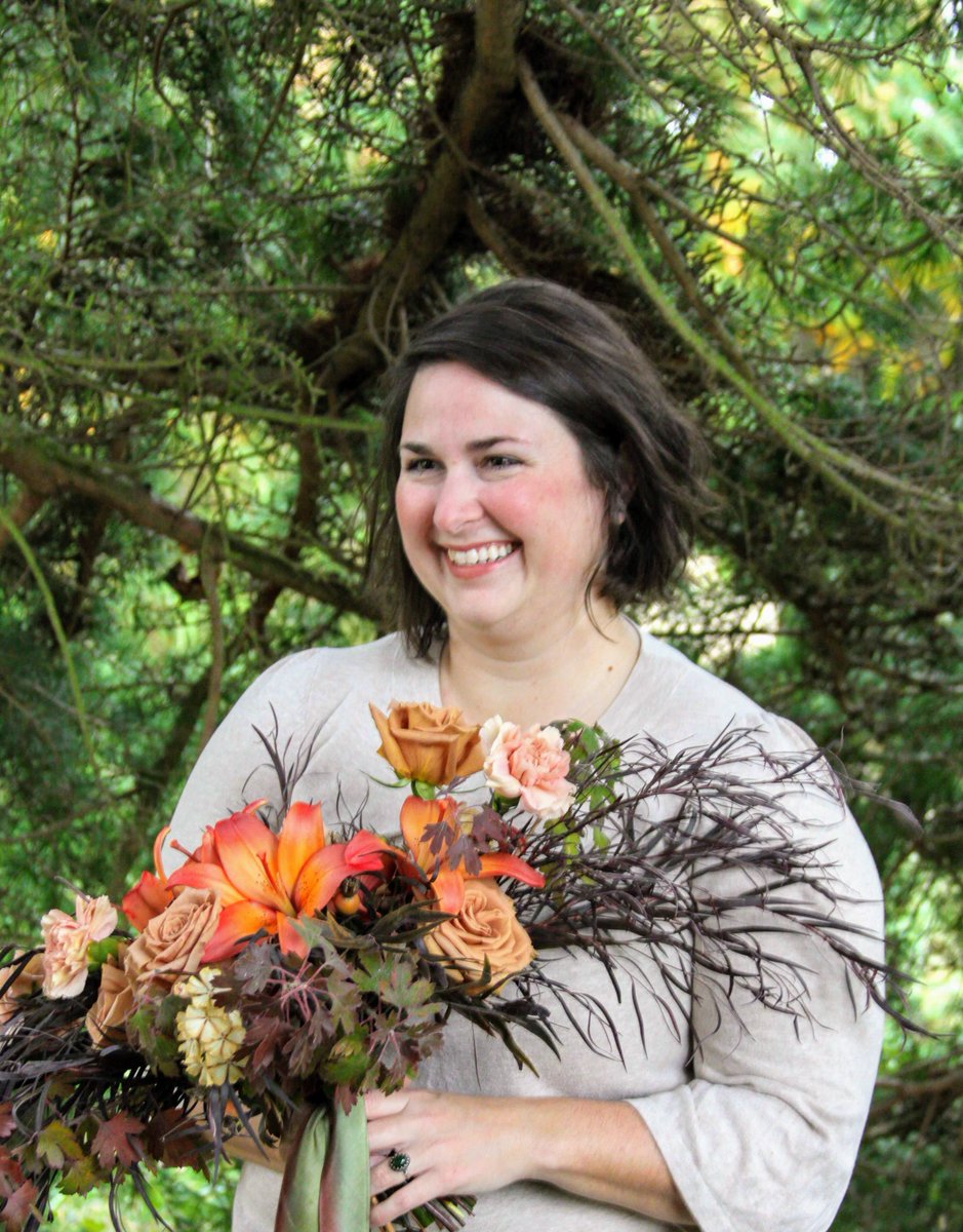 folkartflowers (@folkartflowers) on Twitter photo Hi, everyone! I'm Carolyn, the owner of Folk Art Flowers, and it's been a while since I've introduced myself! I'm heading to the <a href="/tilthalliance/">Tilth Alliance</a> conference this weekend, so come say hi!
#seattle #flowers #flowerfarm #flowerfarmer #floraldesigner #slowflowers #localflowers Hi, everyone! I'm Carolyn, the owner of Folk Art Flowers, and it's been a while since I've introduced myself! I'm heading to the <a href="/tilthalliance/">Tilth Alliance</a> conference this weekend, so come say hi!
#seattle #flowers #flowerfarm #flowerfarmer #floraldesigner #slowflowers #localflowers
