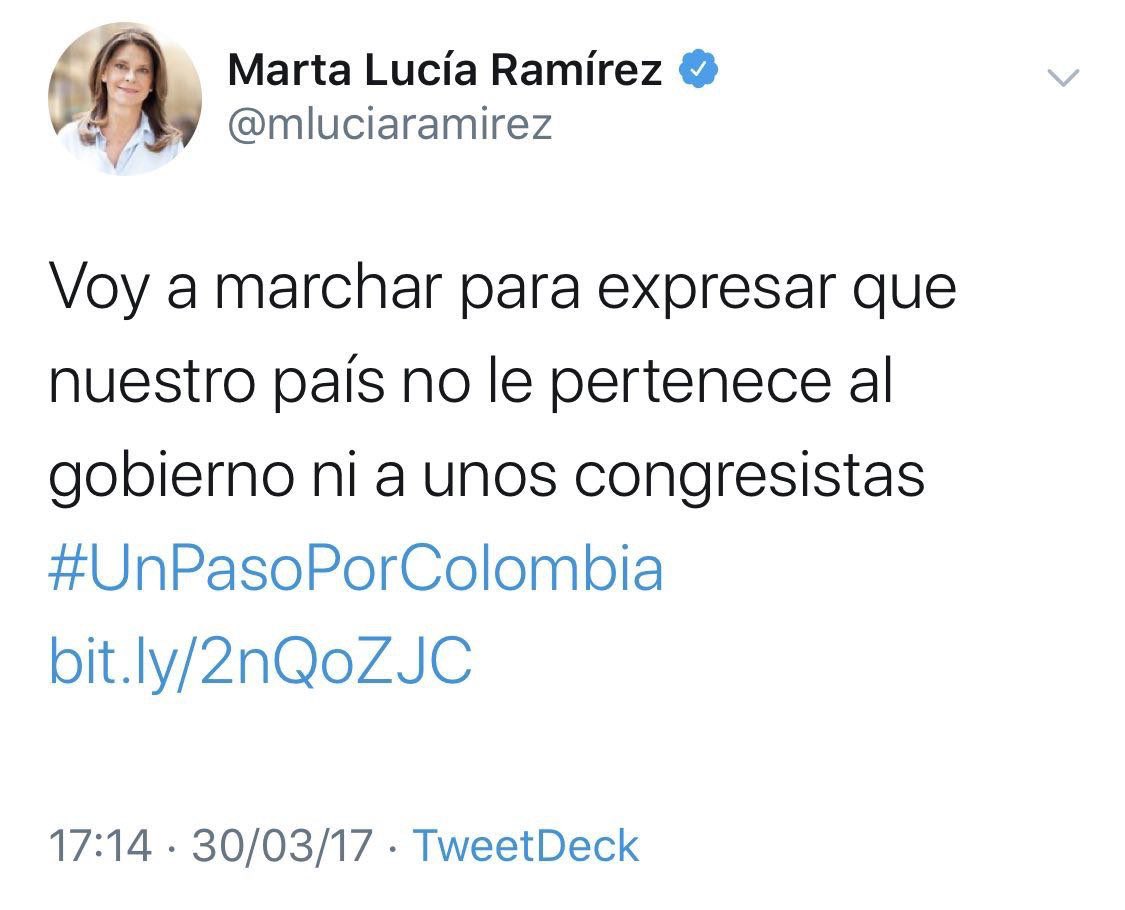 aterciopelados's tweet photo. Tenemos muchas razones para marchar  #YoParoEl21N #Colombia https://t.co/CXaEaxGcvl