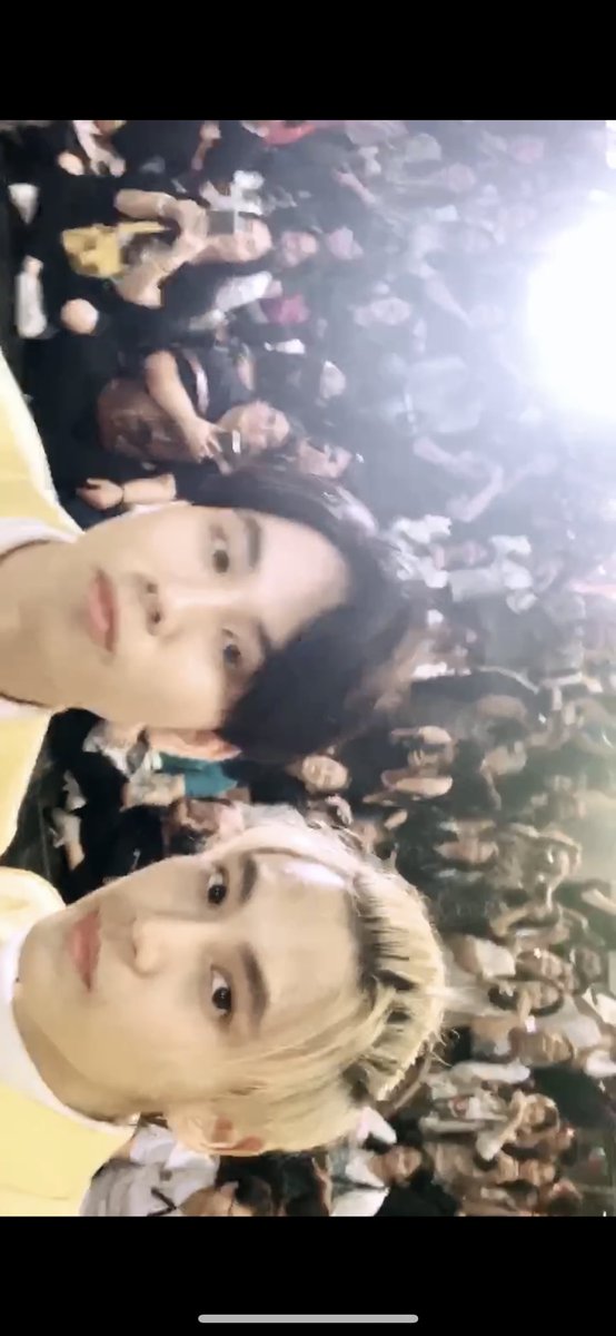 ออกงานด้วยกันครั้งที่สอง คนมาเยอะจนกลัวจะโดนเหยียบแต่โคตรมีความสุขเลย