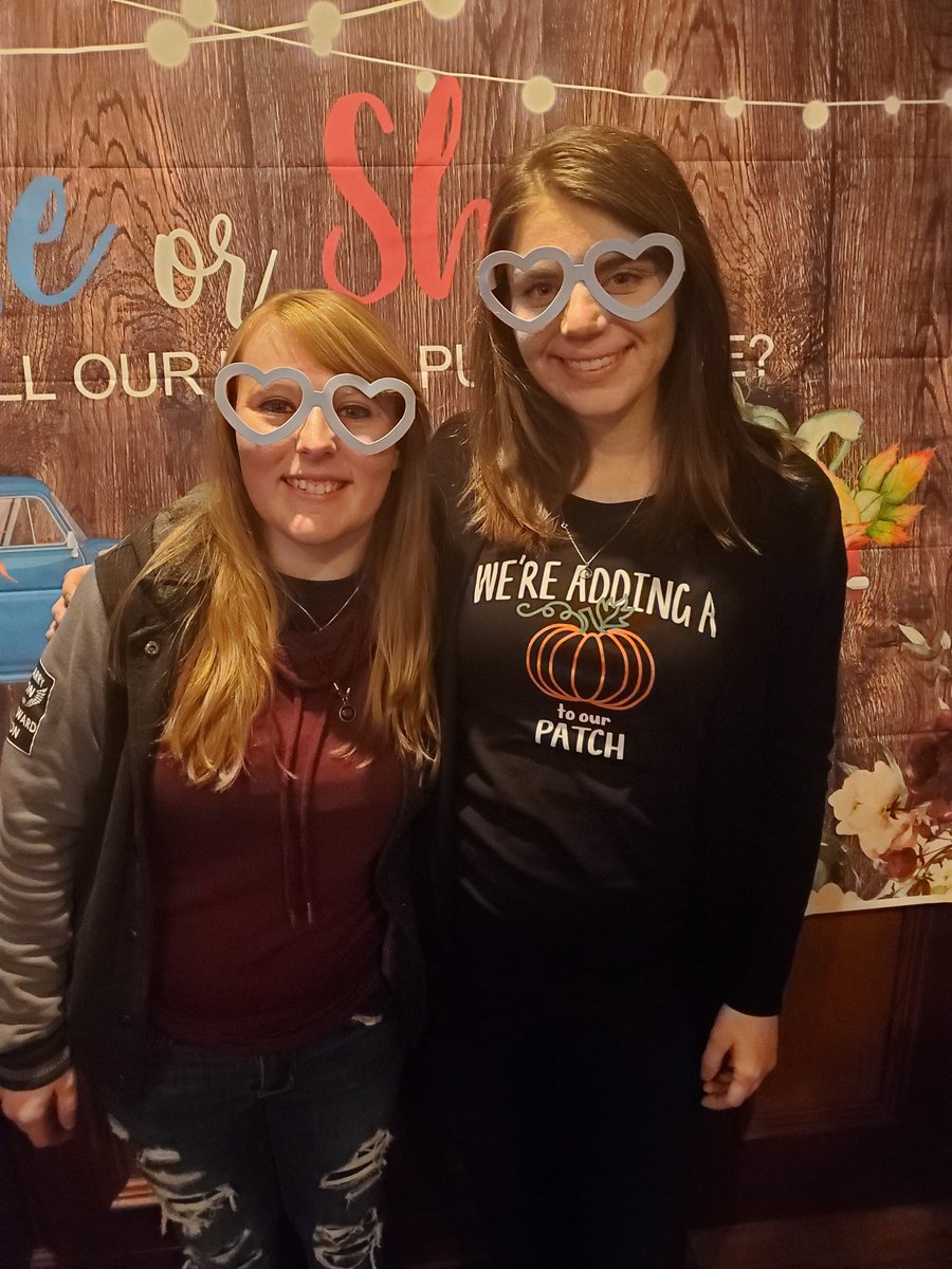 Gingybeth22's tweet photo. Guys!!!! My cousin is having a boy!!! Congratulations Kota and Ben!!!! I am sooo happy for you both!!! Can't wait to meet your little miracle! Love you both so much!!! 💙💙💙🌈🌈🌈😘😘😘 https://t.co/W2G5DArjRf