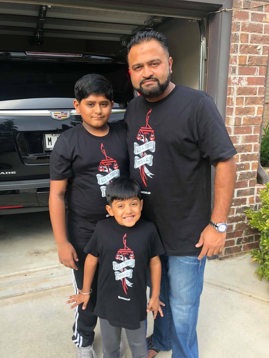 Ali is with the truth & the truth is with Ali!
Br. Ali Momin and his boys in the ‘Ali Truth’ shirt!
Thanks for the awesome picture!
#customerlove from Georgia 🇺🇸

imaandesigns.com/collections/al…

#imamali #yaali #alihaq #prophetmuhammad #prophetmuhammadquotes