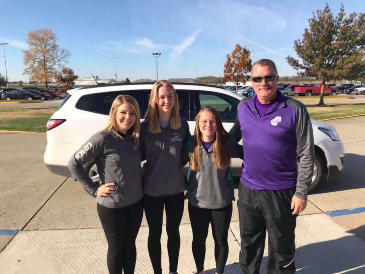 CrossChs's tweet photo. Off to state!! Wish Kristen goodluck tomorrow morning.. she runs at 9am!! https://t.co/4JIn6XPxvt
