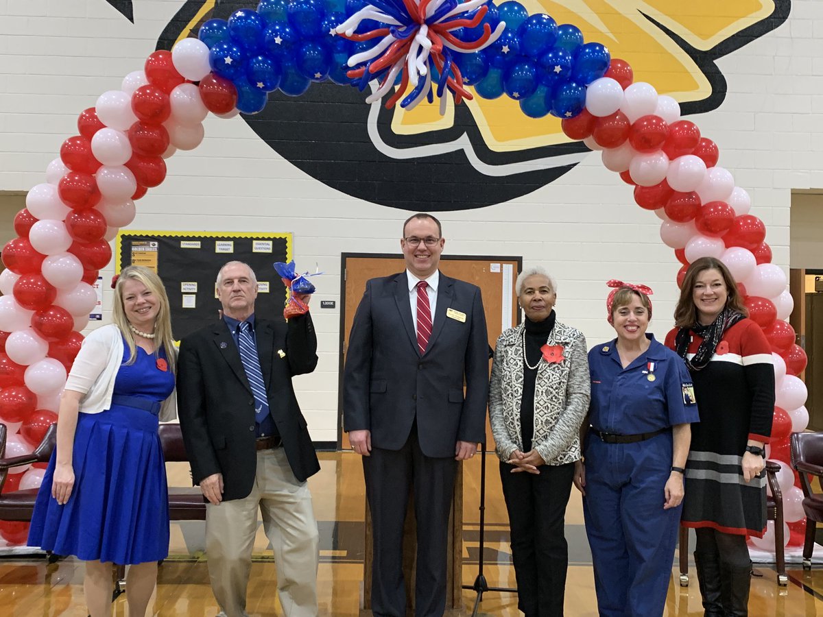 barbmit's tweet photo. Veterans Day Celebration @genraydavis @RCPSFineArts General Ray Davis Middle School respects Veterans #thedavisway https://t.co/GasVJ4A9qy