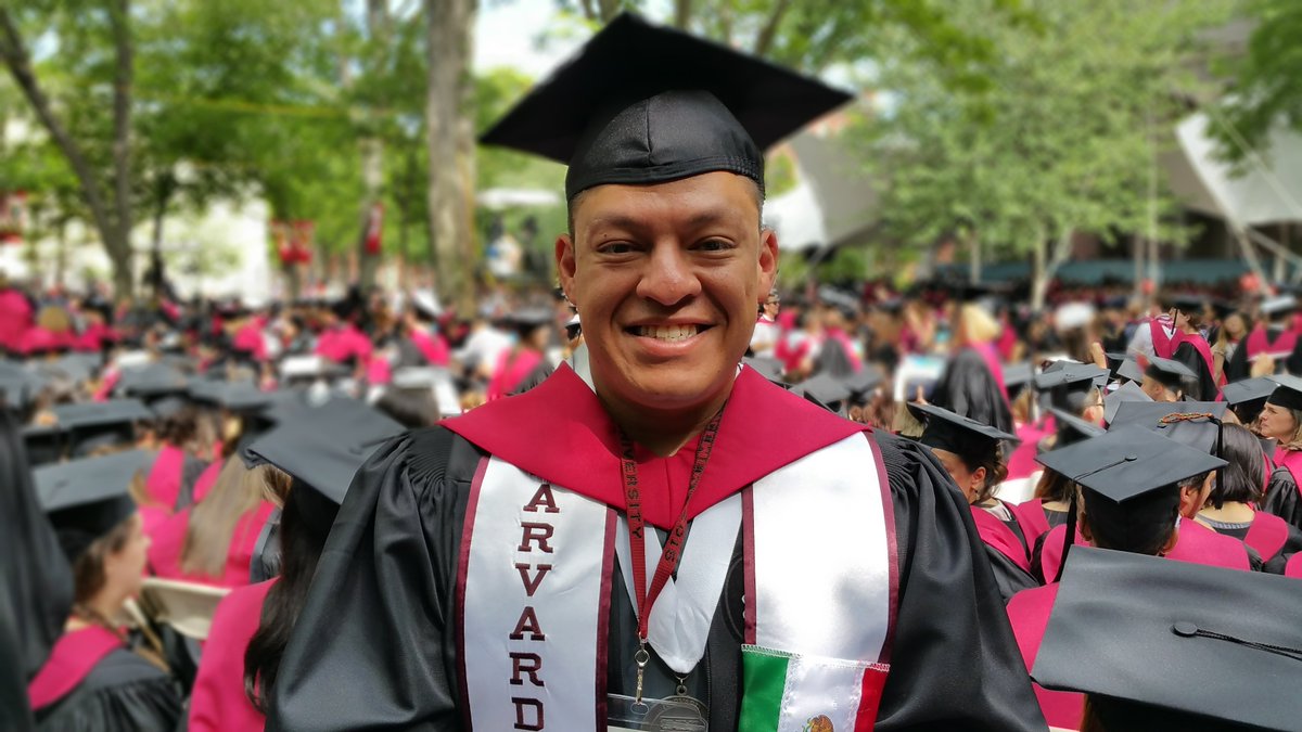 gerardoochoa's tweet image. I am a proud #FirstGen college graduate. It's an honor to work with an incredible team of dedicated @LinfieldCollege staff and faculty who support First Gen students from the day they choose Linfield all the way through graduation. #NationalFirstGenDay #LinfieldFirst