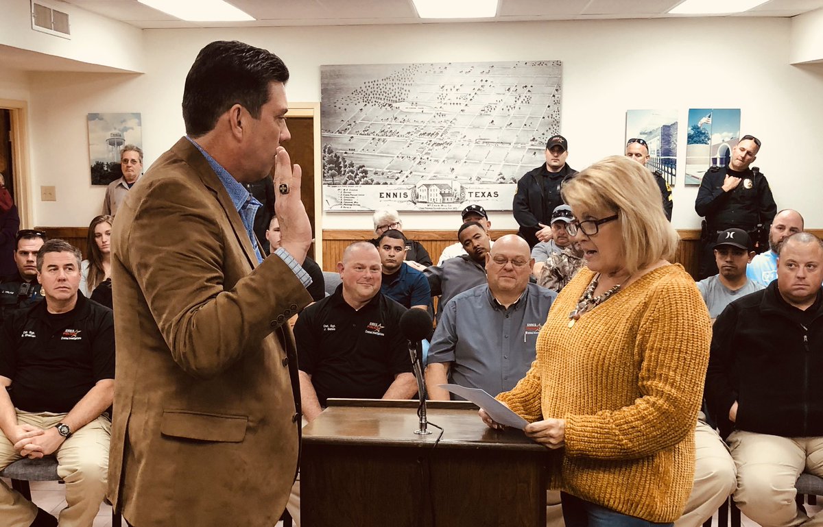 Best_belie's tweet photo. Honored to be sworn in as @EnnisPD Interim Police Chief to facilitate positive change with a great department. Excited about the future! #humbled #relationalpolicing #excellencinpolicing #servantleadership #communitypolicingchampion https://t.co/d1mJZ3x3iJ