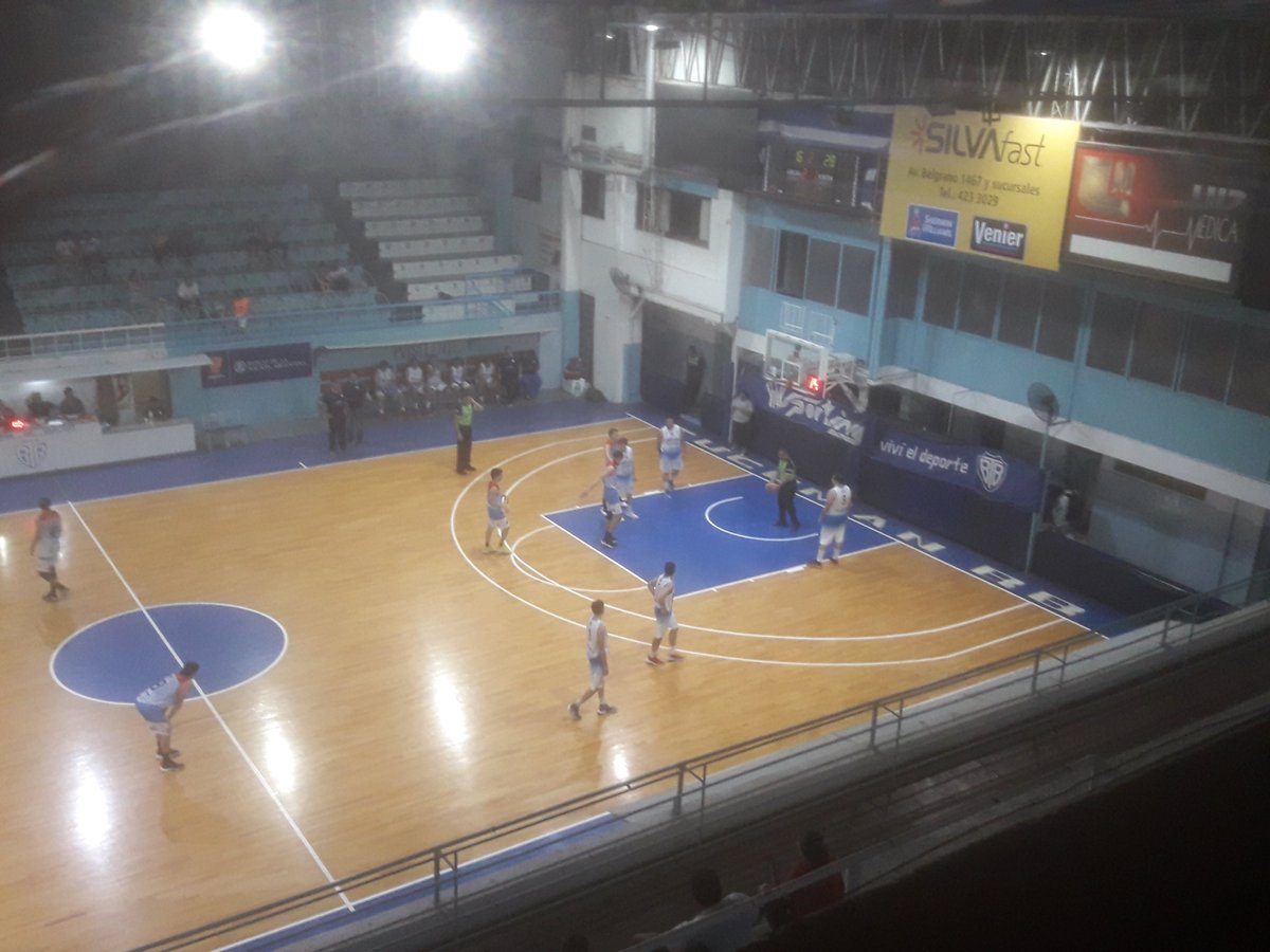 MundoBasquet2's tweet photo. Final del primer cuarto entre @TucumanB y #NicolasAvellaneda (Sgo). Resultado parcial de 19 a 12 a favor del elenco visitante https://t.co/InoI1x0UcL