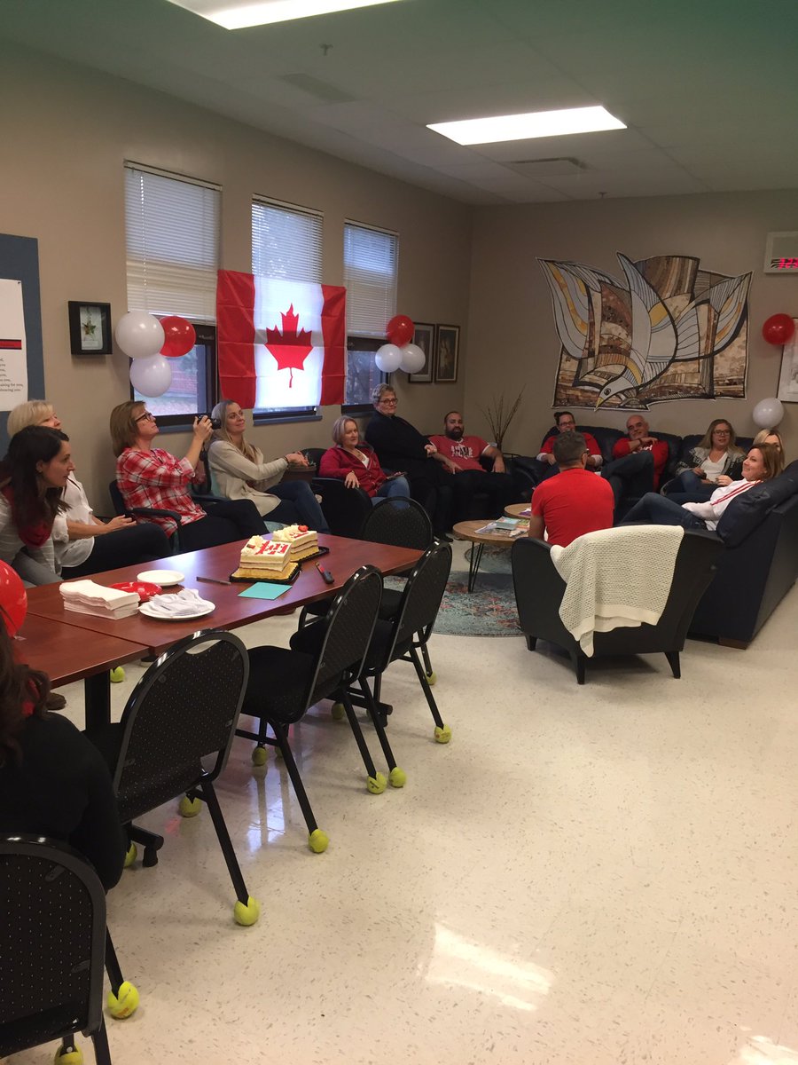 LynnTarr's tweet image. Congratulations to our beloved friend Louie for obtaining his Canadian citizenship. All of us @STA_ECSRD are so proud of you. #ecsrdSTRENGTH #Canadian