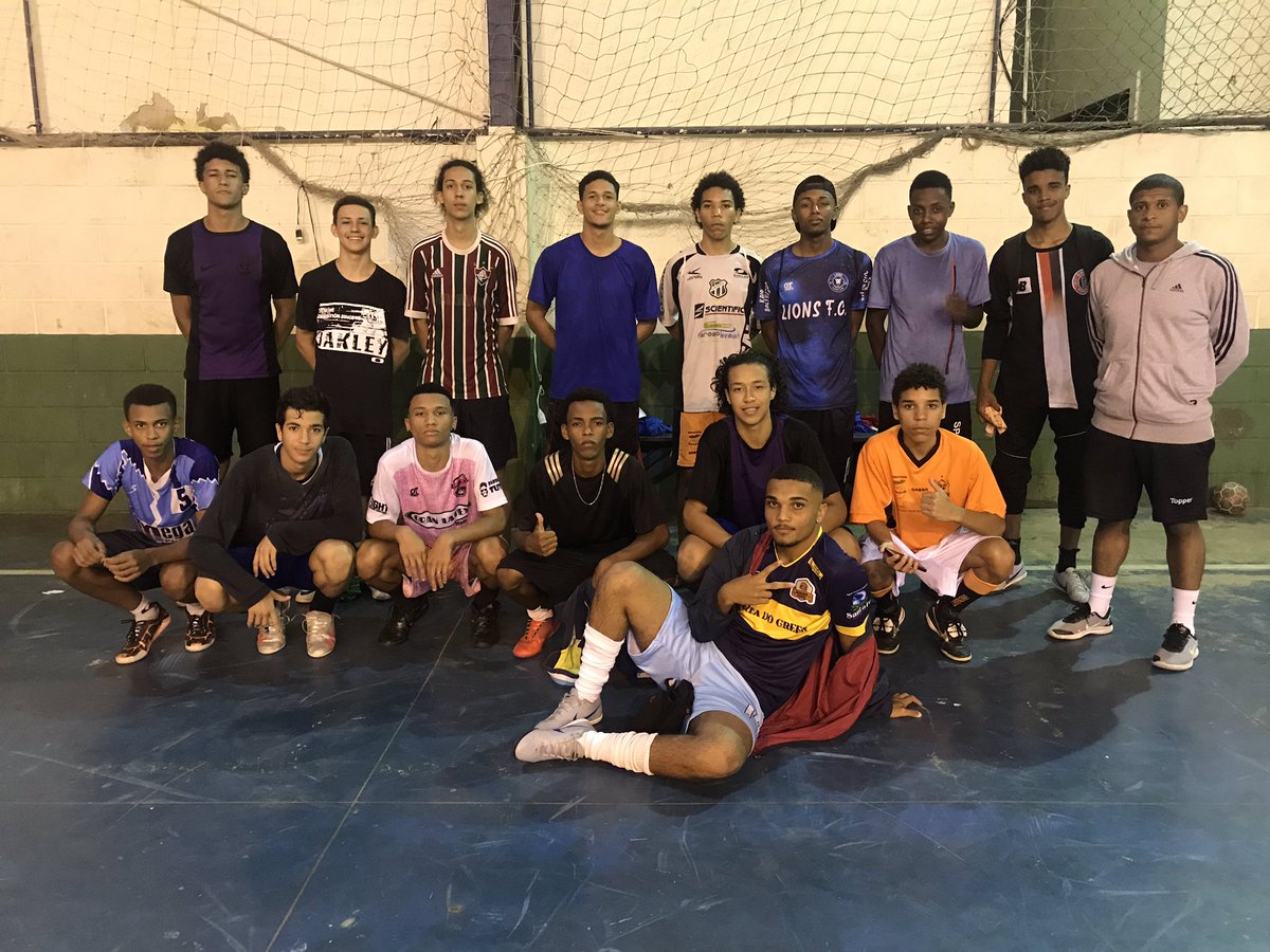 ProfetaGabriiel's tweet photo. É muito bom vê-los evoluindo 💚⚽️
Muito orgulhoso da minha galera.. https://t.co/o7gMui0iA9